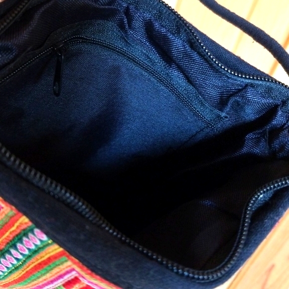 NWT Hmong Colorful Tribal Hand Crafted Vintage Fabric Woven Crossbody Bag - Picture 10 of 11